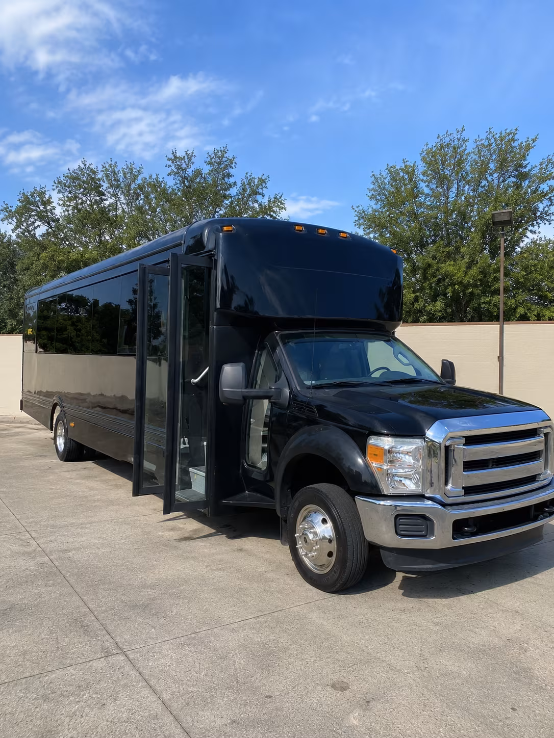 idaho falls 20 passenger party bus
