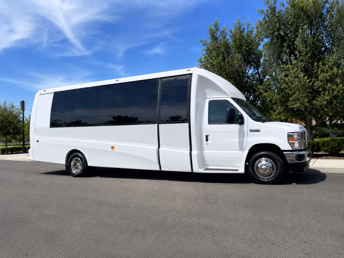minibus wine tour rentals for smaller groups in idaho falls